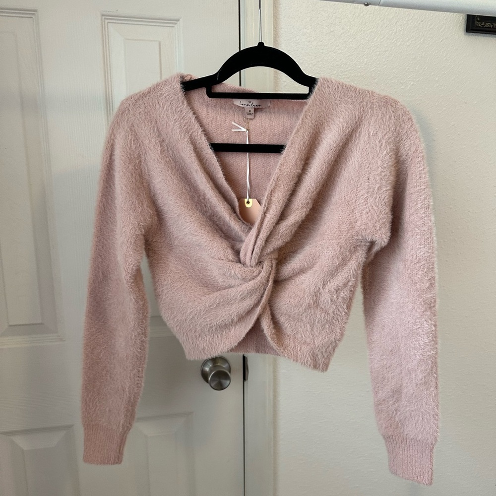 Light pink fuzzy cropped sweater